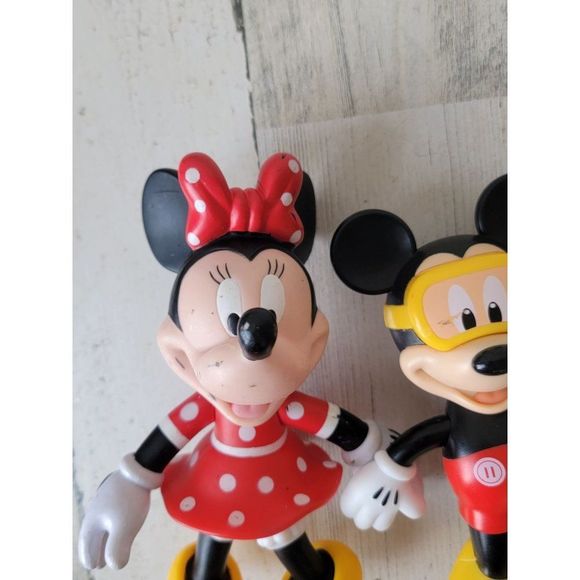 Disney Mickey Minnie Mouse swimming playset toy figure couple swimsuit - Picture 3 of 16